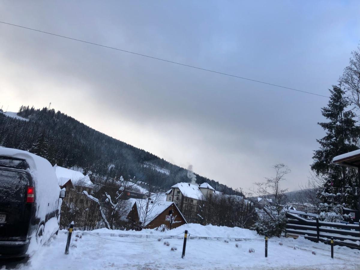 Круассан Hotel Bukovel Luaran gambar